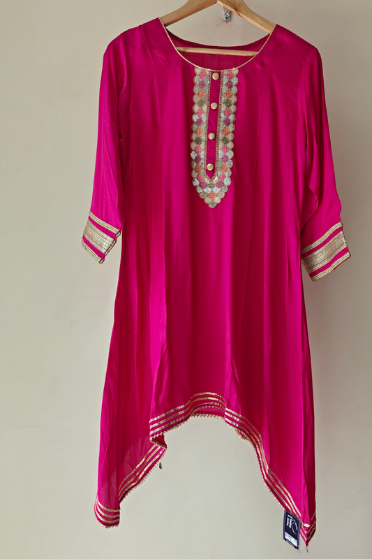 Magenta Crepe Kurta Set with Potli