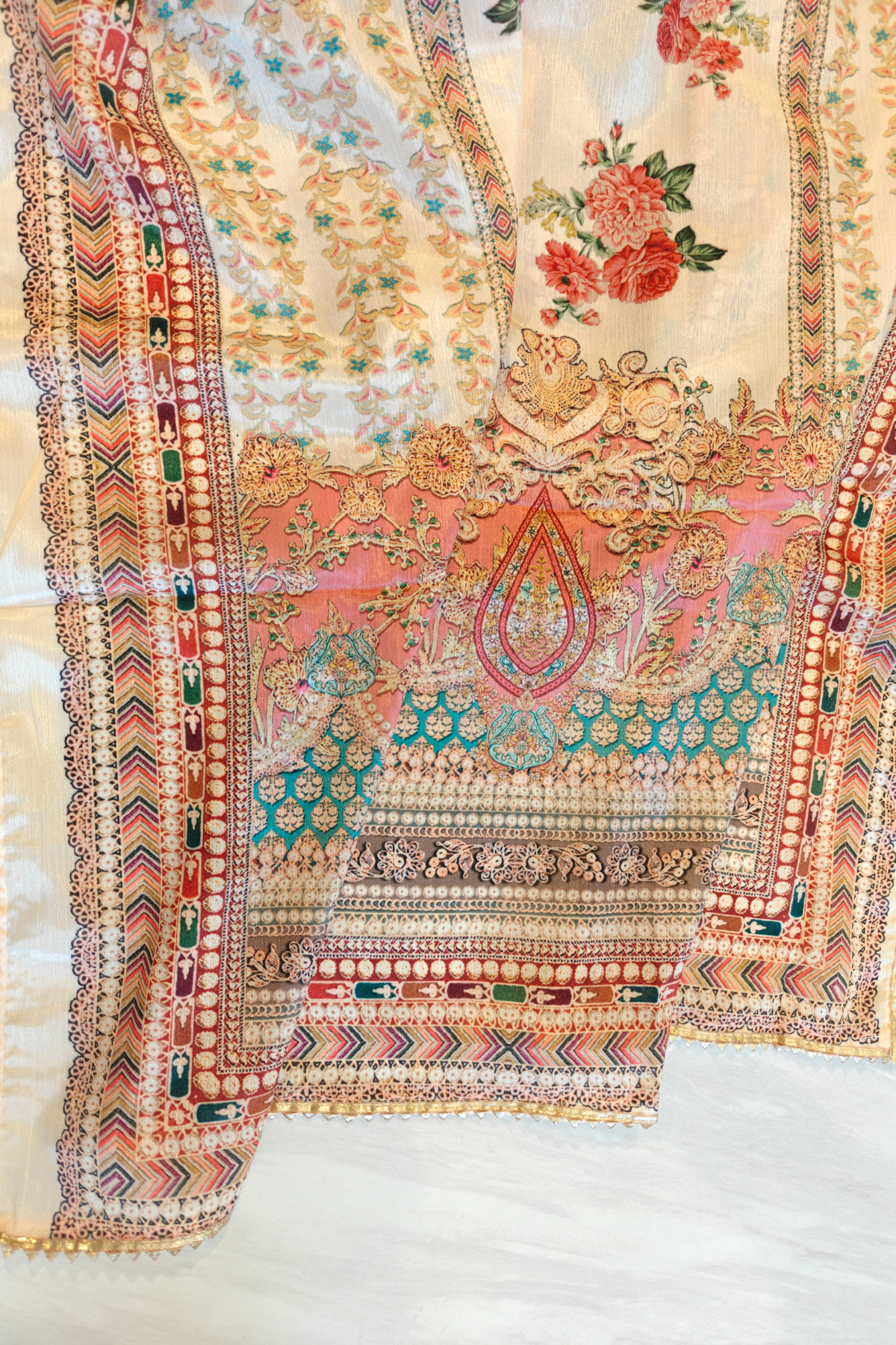 Cream Rose Garden Digital Print Suit Set