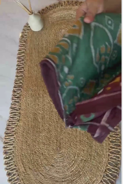 Green Geometric Ikkat Cotton Saree